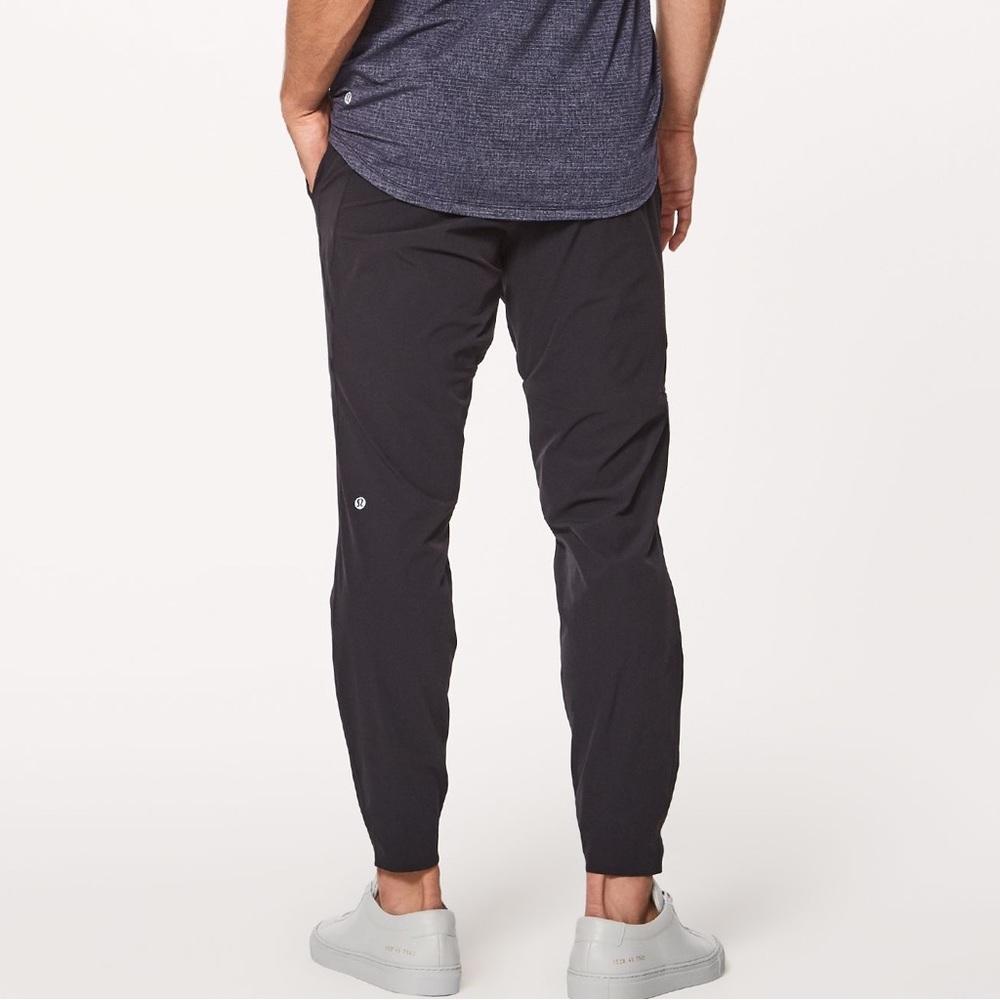 In my mind lululemon pant size Medium